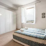 Lungarno Apartment - Free Parking