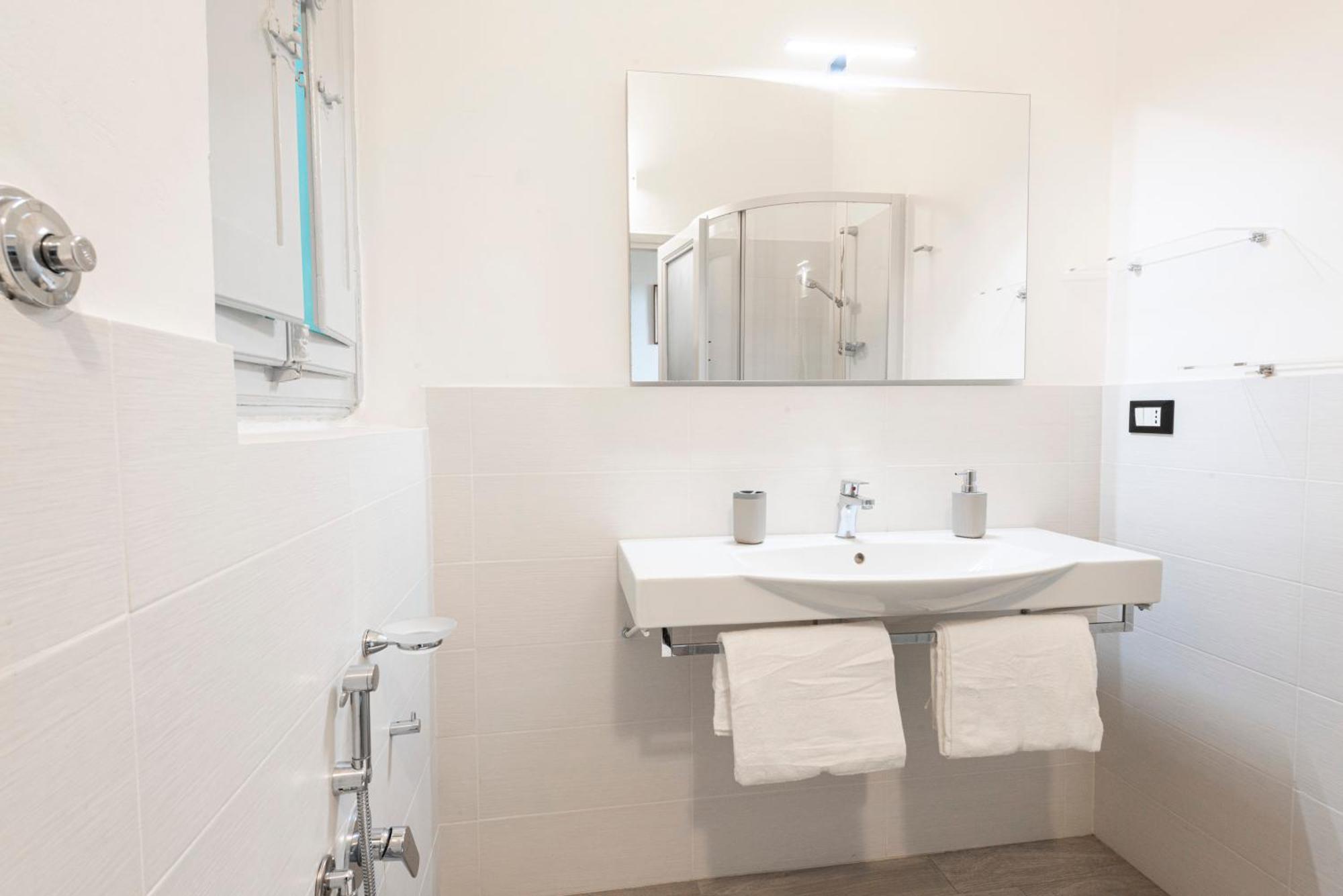 Lungarno - Free Parking Apartment Florence